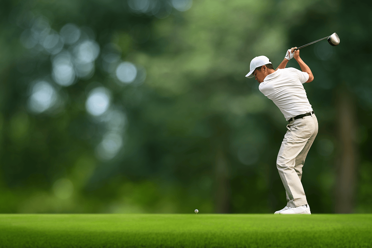 Man golfing